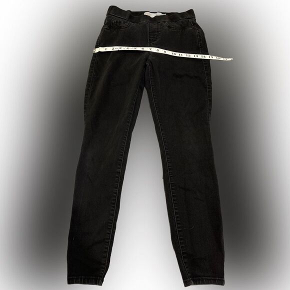 Signature Levi’s Pull-On Skinny Jeans - Picture 5 of 8